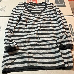 Zara sweater - size large